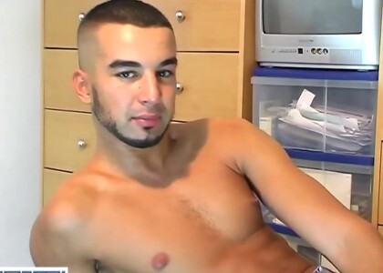 Full Video: Arab Guy Gets Wanked his Huge Cock by a Guy !