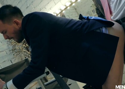 FRANKY FOX AND VADIM ROMANOV FUCK IN a CHANGING ROOM